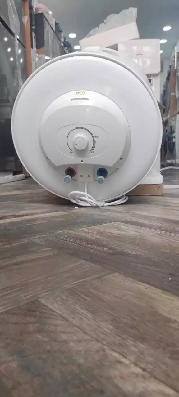 سخان الماء الكهربائي ميديا تكنولوجيا مبتكرة وجودة ممتازة وضمان لمدة سنة 