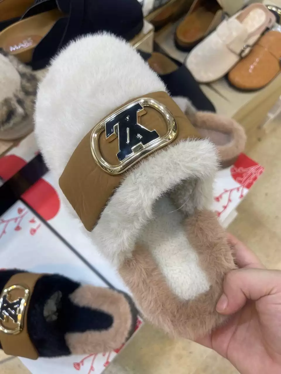 بانتوفة pantoufle 